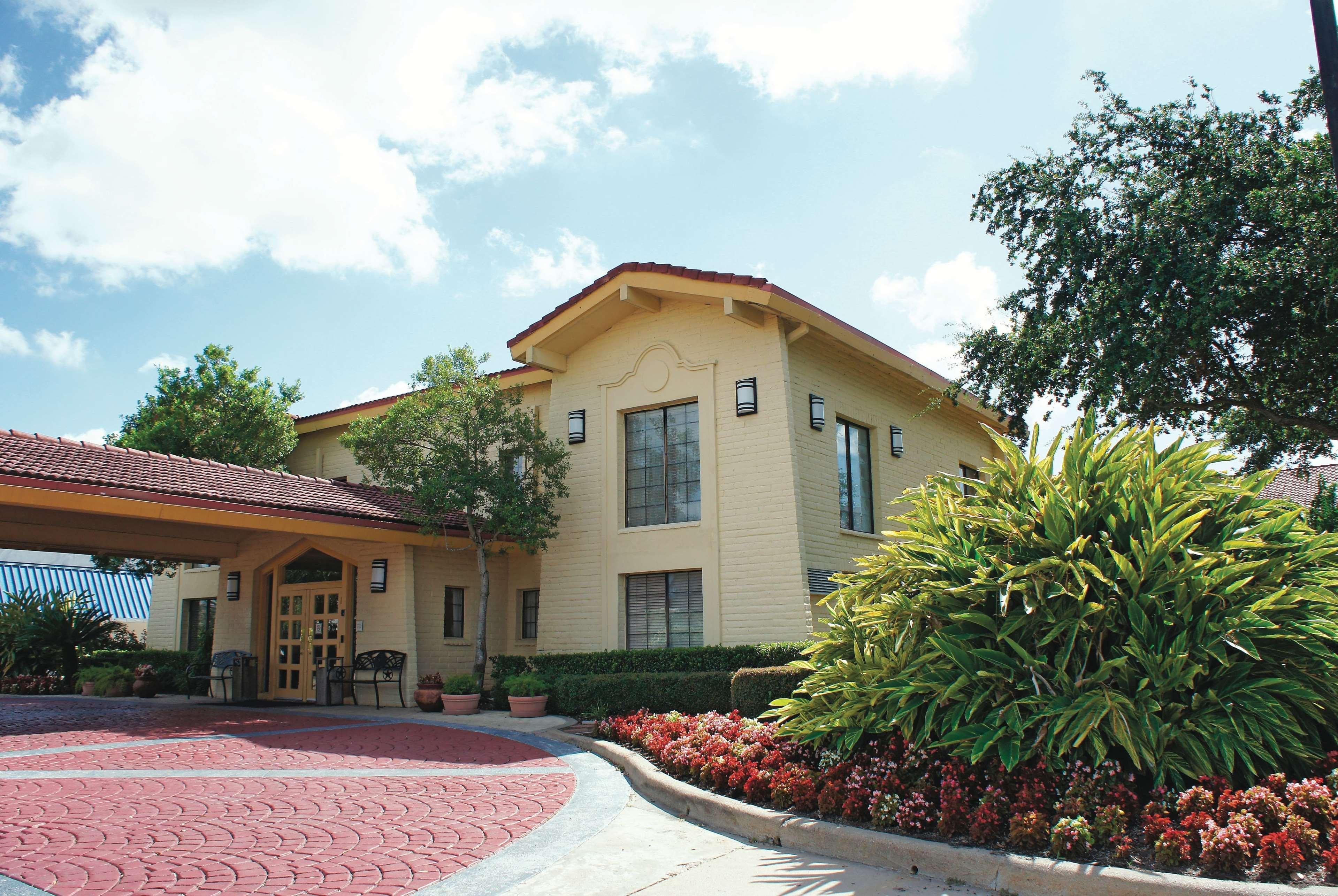 Baymont By Wyndham Houston La Porte Dış mekan fotoğraf