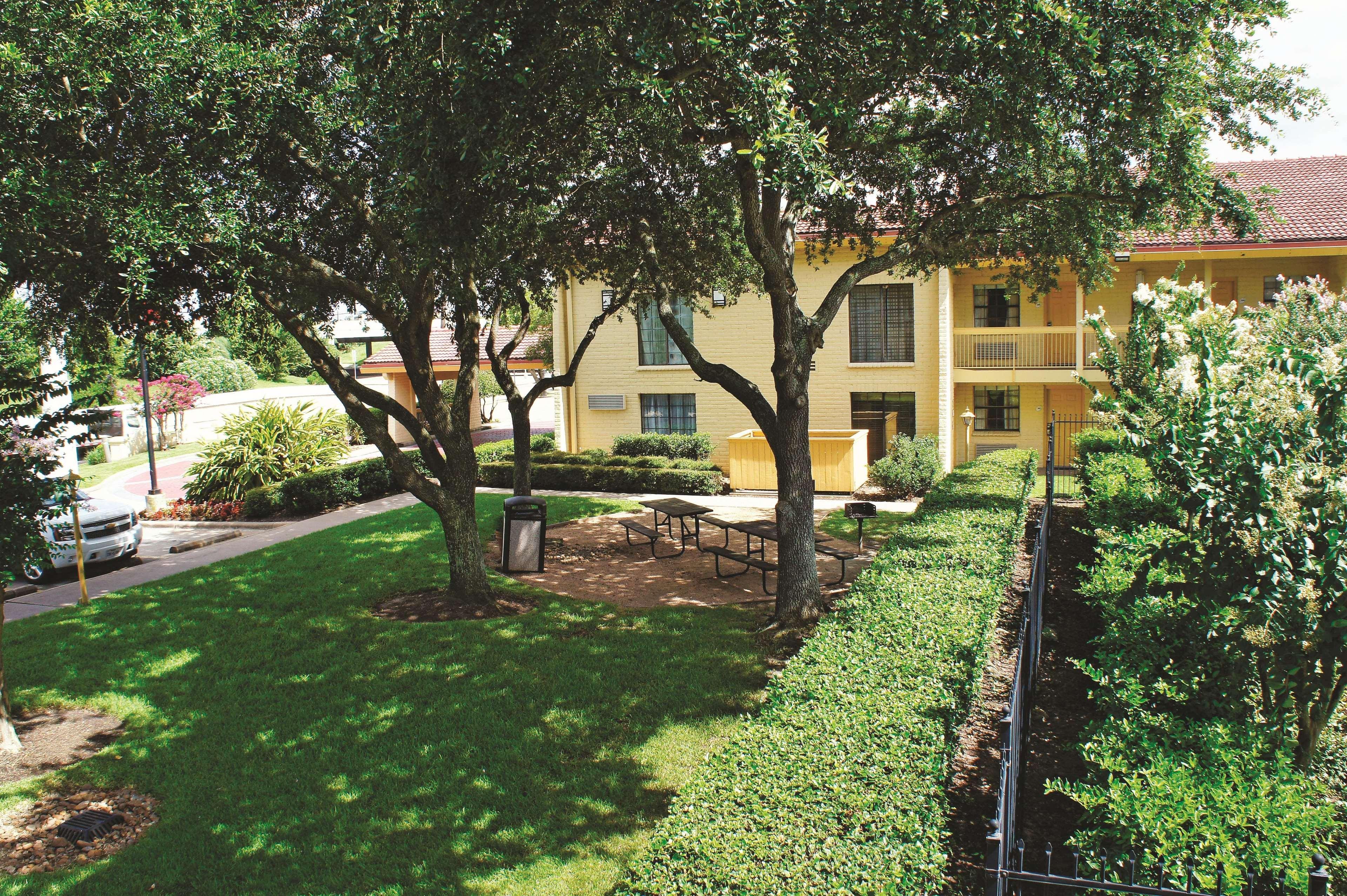 Baymont By Wyndham Houston La Porte Dış mekan fotoğraf